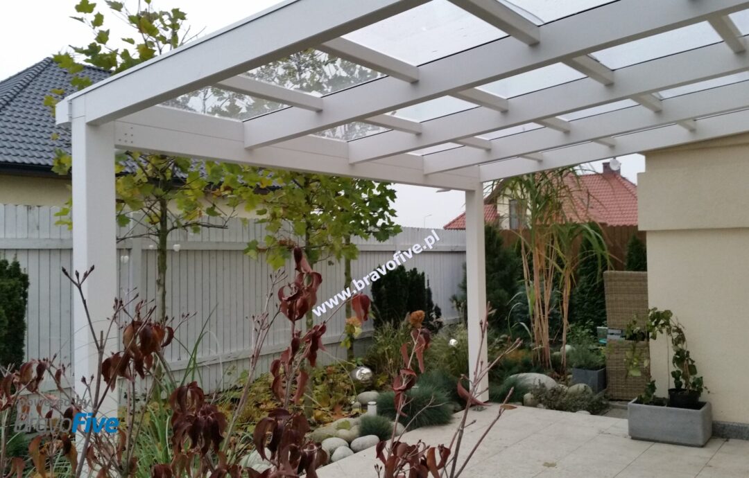 nowoczesne zadaszenie tarasu-pergola tarasowa - zadaszenie z drewna - nowoczesna wiata garażowa - wiata garażowa producent - wiata garażowa na wymiar - wiata garażowa z poliwęglanu 