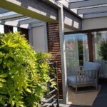 nowoczesne zadaszenie tarasu-pergola tarasowa, ścianka żaluzjowa, dach szklany, firany do zadaszenia , oświetlenie LED nowoczesne zadaszenie tarasu-pergola tarasowa, ścianka żaluzjowa, dach szklany, firany do zadaszenia