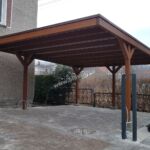 nowoczesna wiata garażowa - carport z drewna - drewniana wiata garażowa