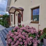 Zadaszenie wejścia ze ścianką boczną model RADIAN