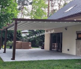 Pergola aluminiowa z otwieranym dachem