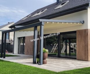 Pergola aluminiowa z otwieranym dachem